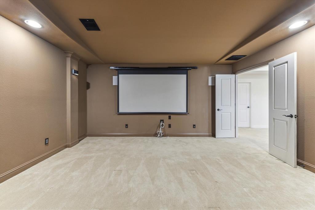 47 S Shasta Bend Circle, Spring, Texas image 35