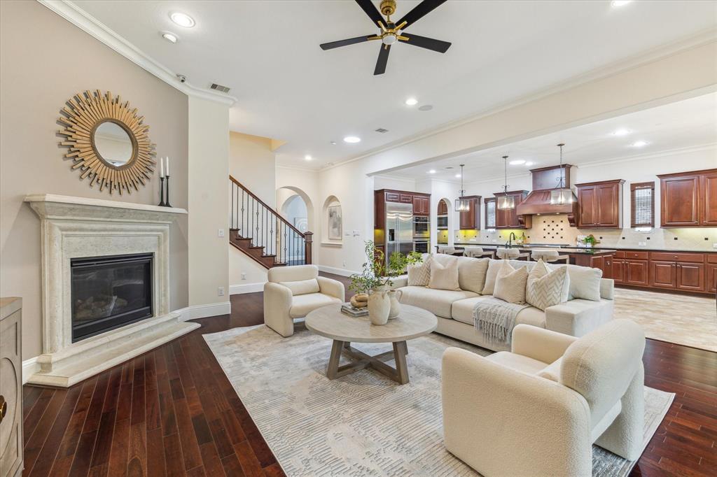 47 S Shasta Bend Circle, Spring, Texas image 11