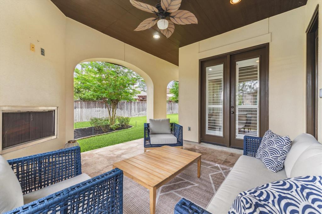 47 S Shasta Bend Circle, Spring, Texas image 36
