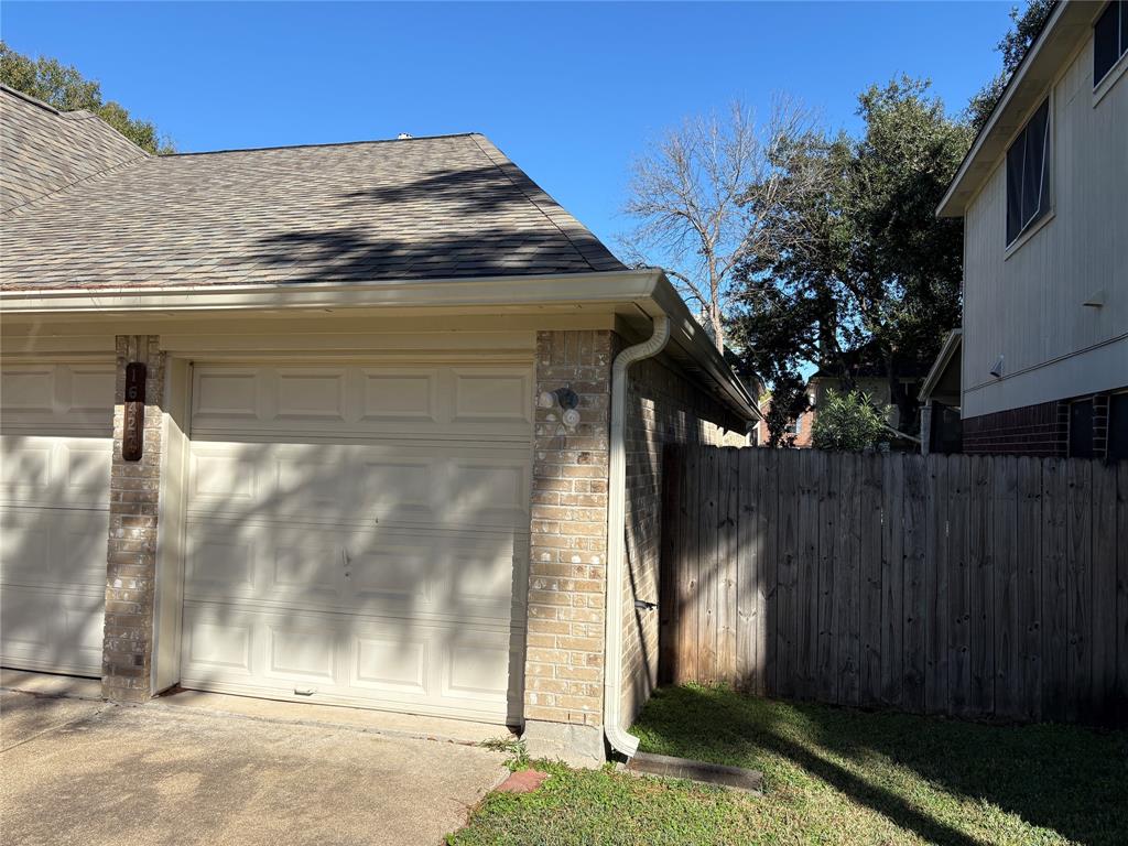 16427 Dawncrest Way, Sugar Land, Texas image 4