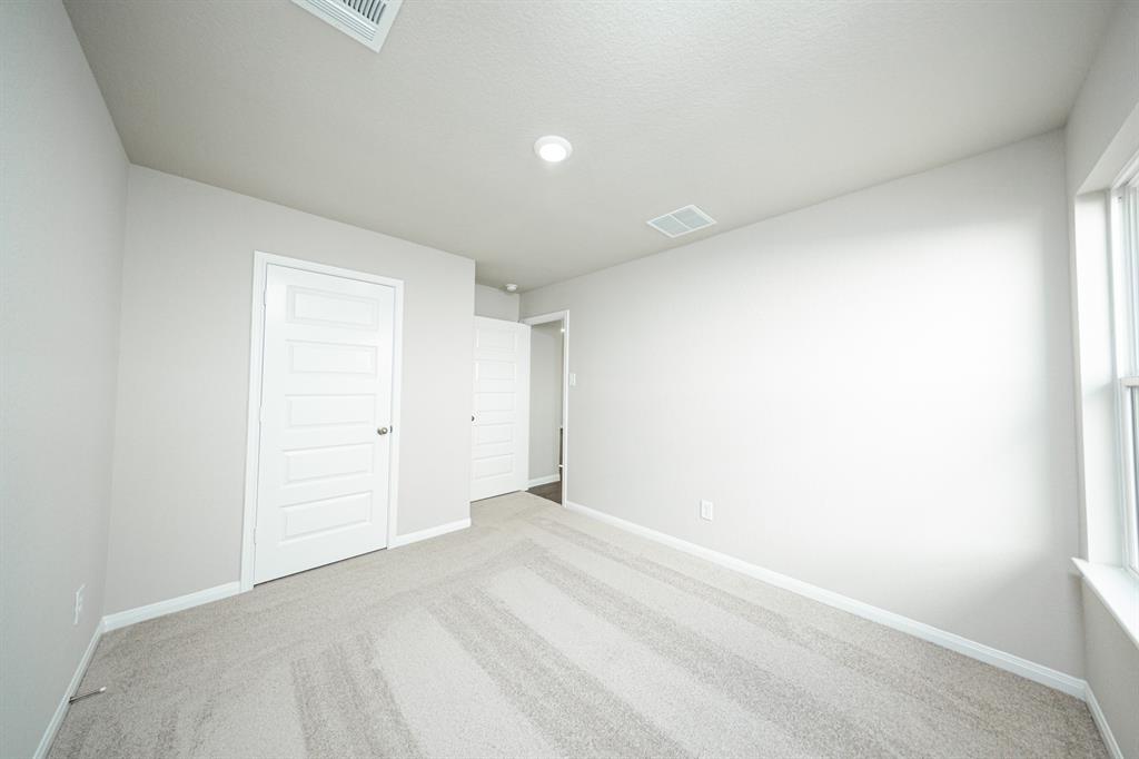 8104 Vanilla Orchid Drive, Houston, Texas image 12