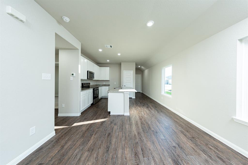 8104 Vanilla Orchid Drive, Houston, Texas image 5