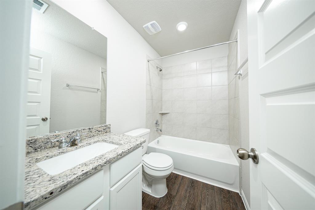 8104 Vanilla Orchid Drive, Houston, Texas image 10