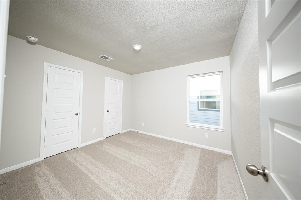 8104 Vanilla Orchid Drive, Houston, Texas image 11
