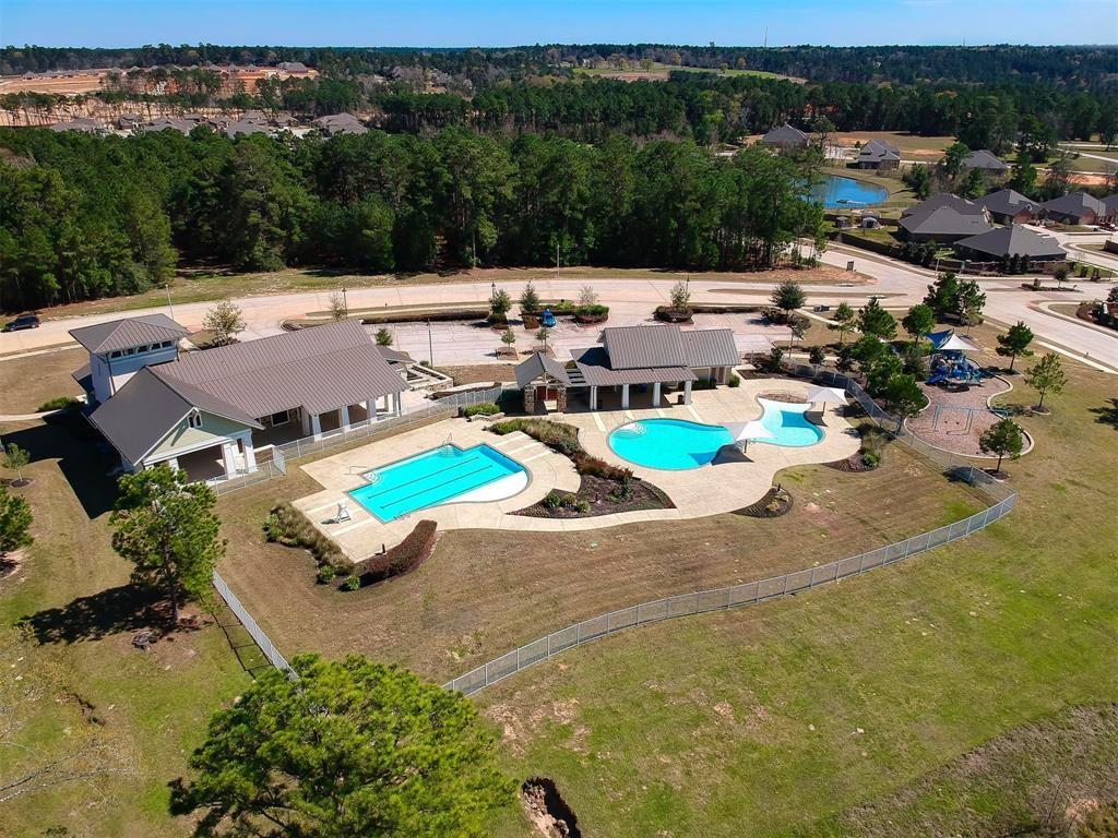 11015 Branch Creek Court, Conroe, Texas image 7
