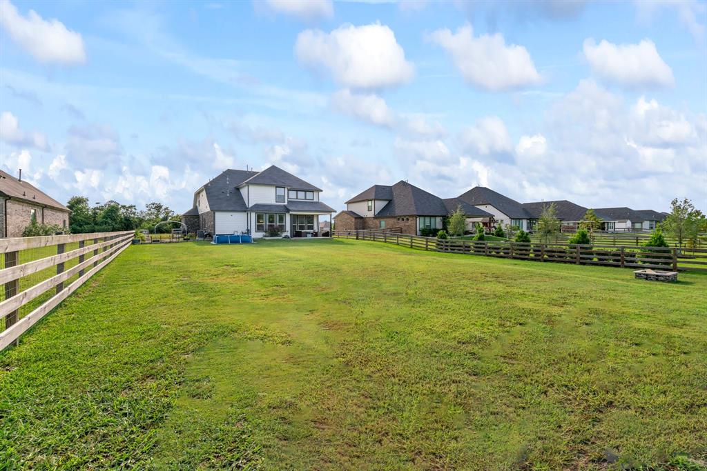 4303 Leslies Way, Dickinson, Texas image 39