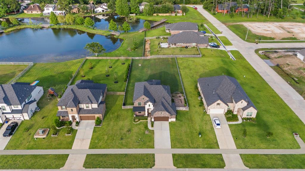 4303 Leslies Way, Dickinson, Texas image 41