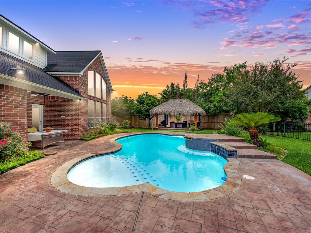 2517 Mountain Falls Court