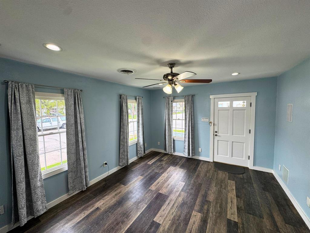 3727 Avenue L, Galveston, Texas image 2