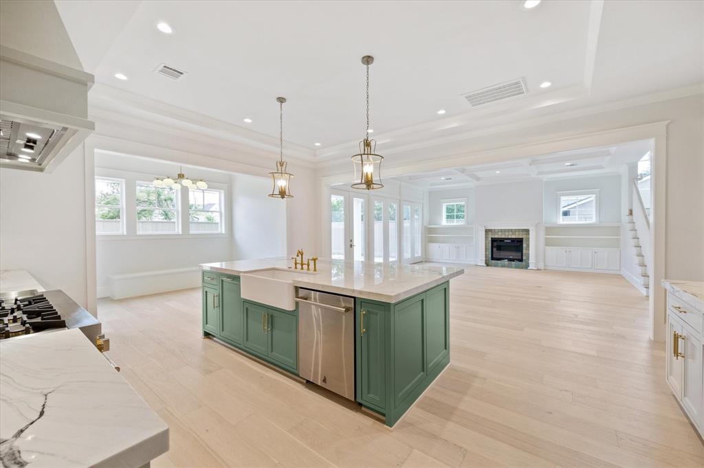 5518 Schumacher Lane, Houston, Texas image 15