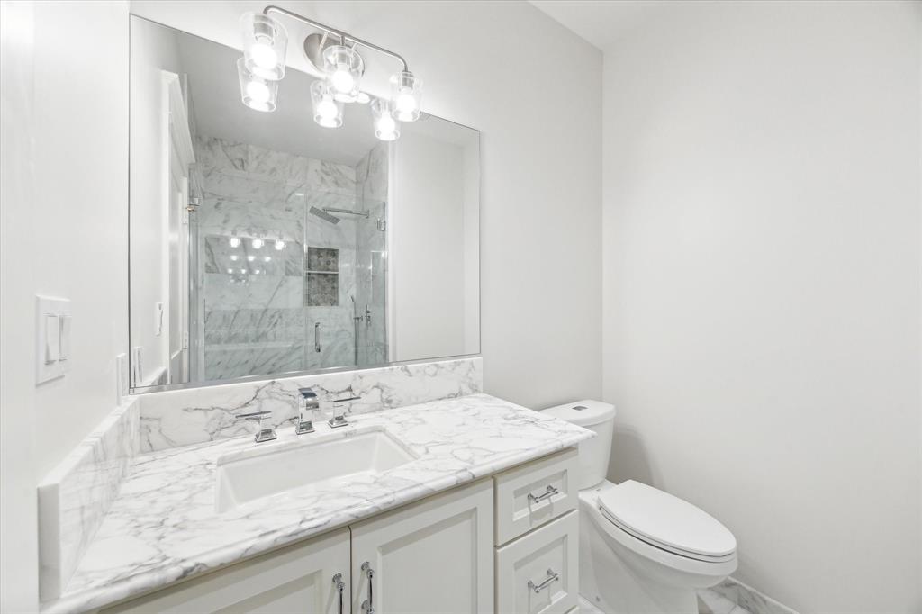5518 Schumacher Lane, Houston, Texas image 30