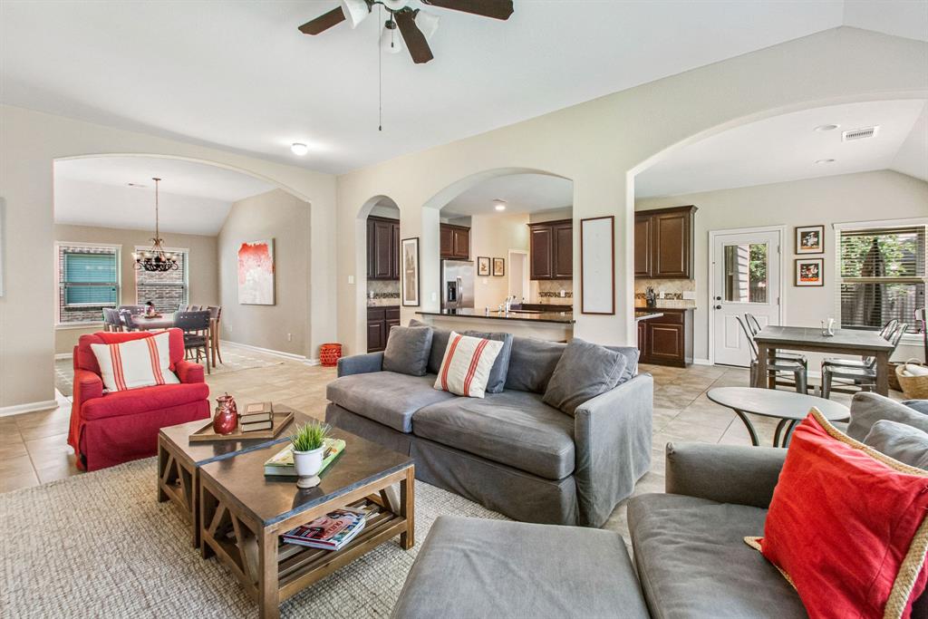 231 New Harmony Trail, The Woodlands, Texas image 1