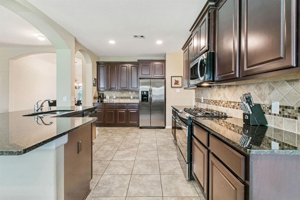 231 New Harmony Trail, The Woodlands, Texas image 14
