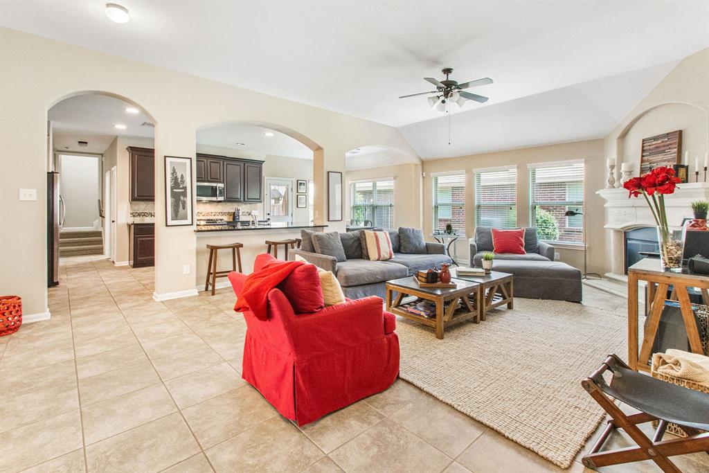 231 New Harmony Trail, The Woodlands, Texas image 9