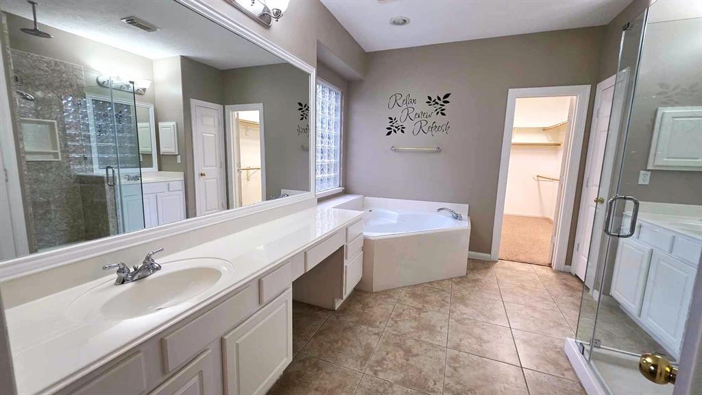 8931 Pine Shores Drive, Humble, Texas image 20