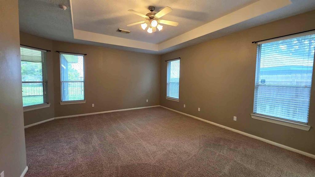 8931 Pine Shores Drive, Humble, Texas image 17