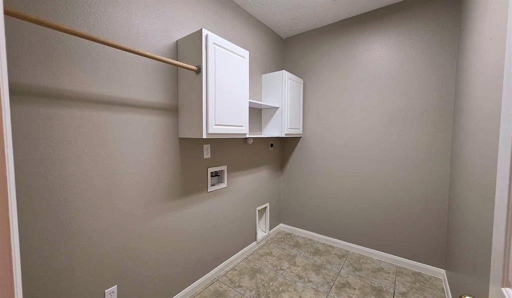 8931 Pine Shores Drive, Humble, Texas image 47