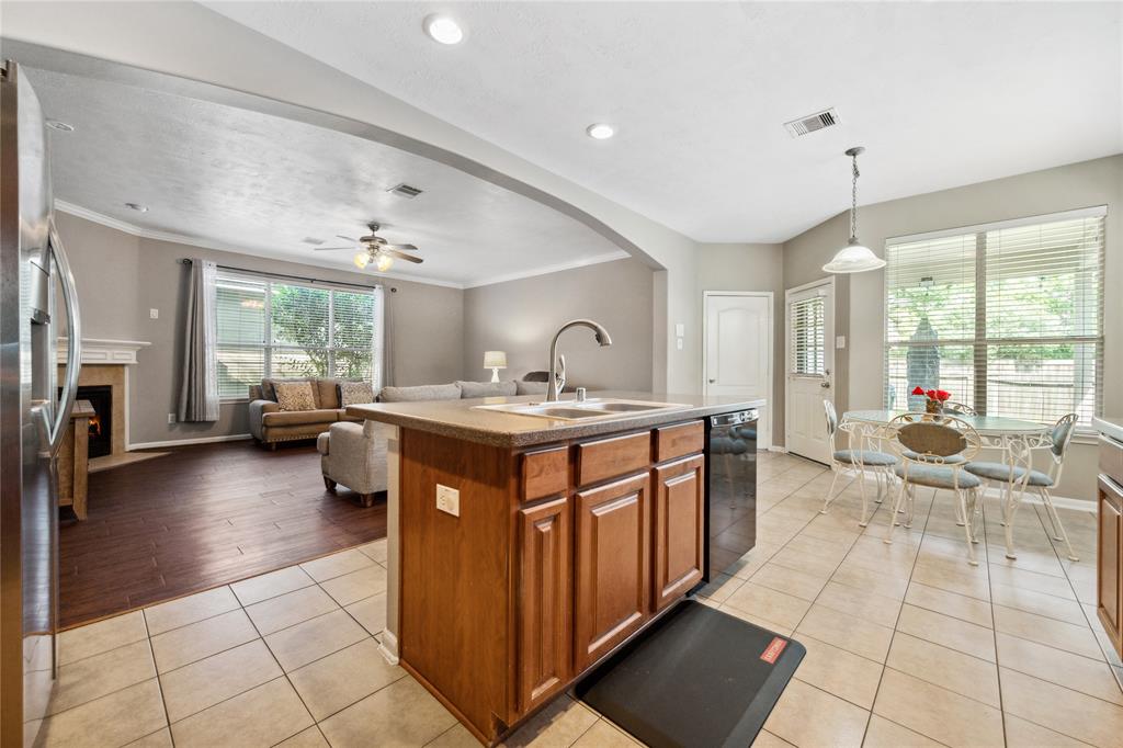 17262 Lafayette Hollow Lane, Humble, Texas image 11