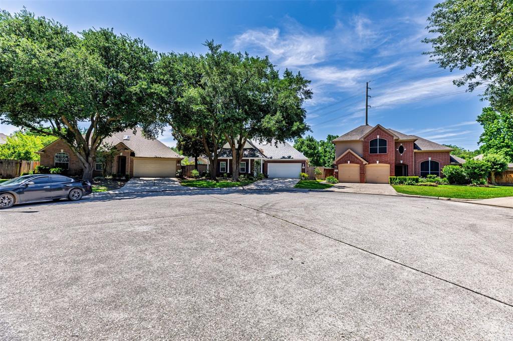 19231 Kelly Pines Court, Humble, Texas image 4