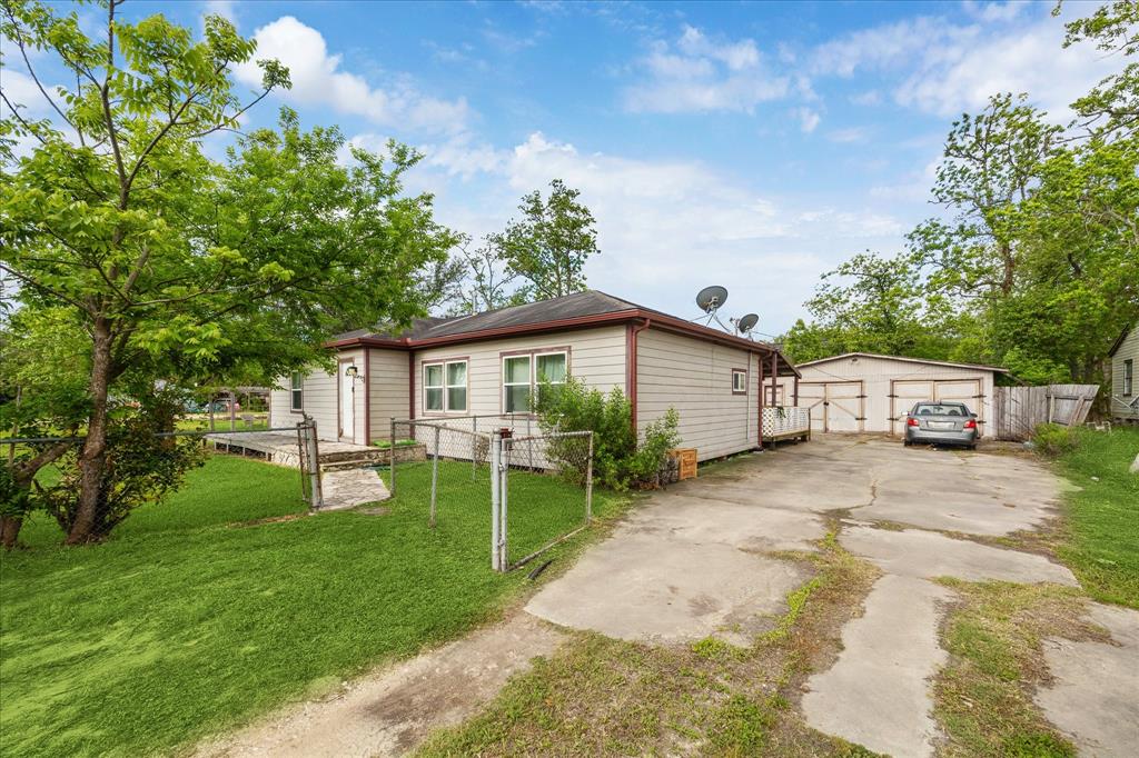4018 Fm 646 Road, Santa Fe, Texas image 2