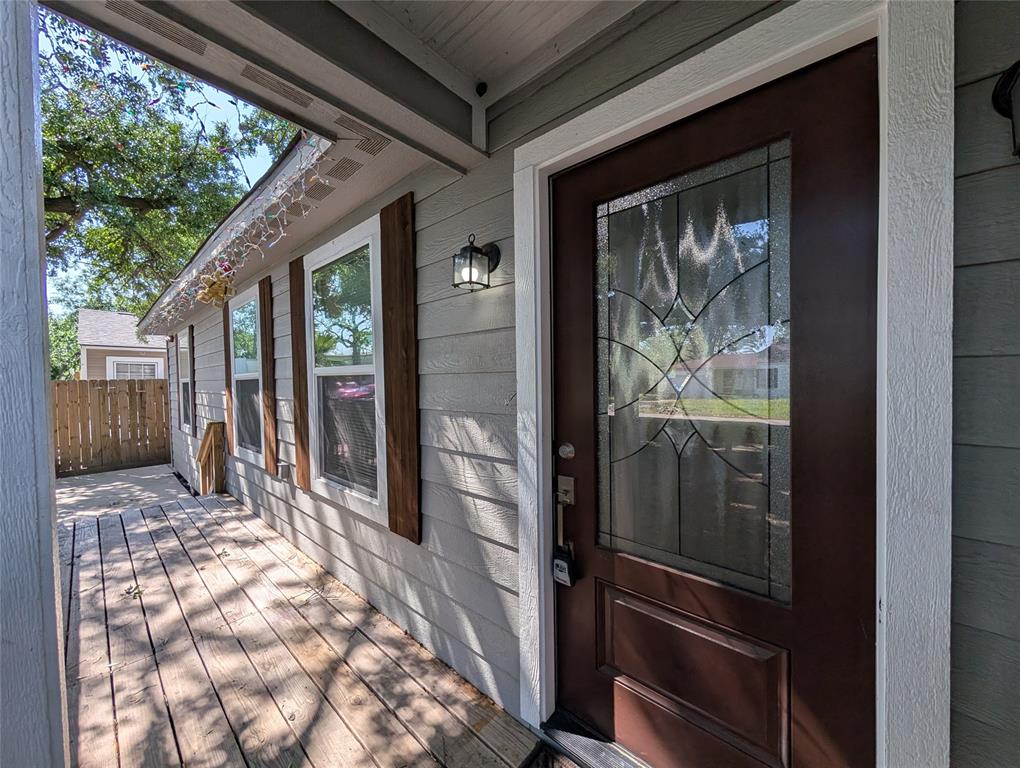 11117 Oswego Street, Jacinto City, Texas image 2