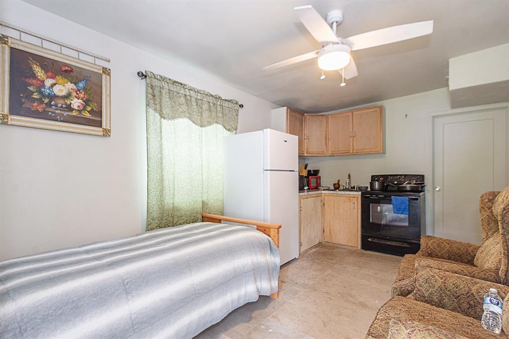 109 County Road 3413, Cleveland, Texas image 29