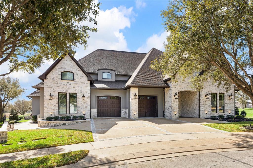 5202 Bourrone Ct, Bryan, Texas image 2
