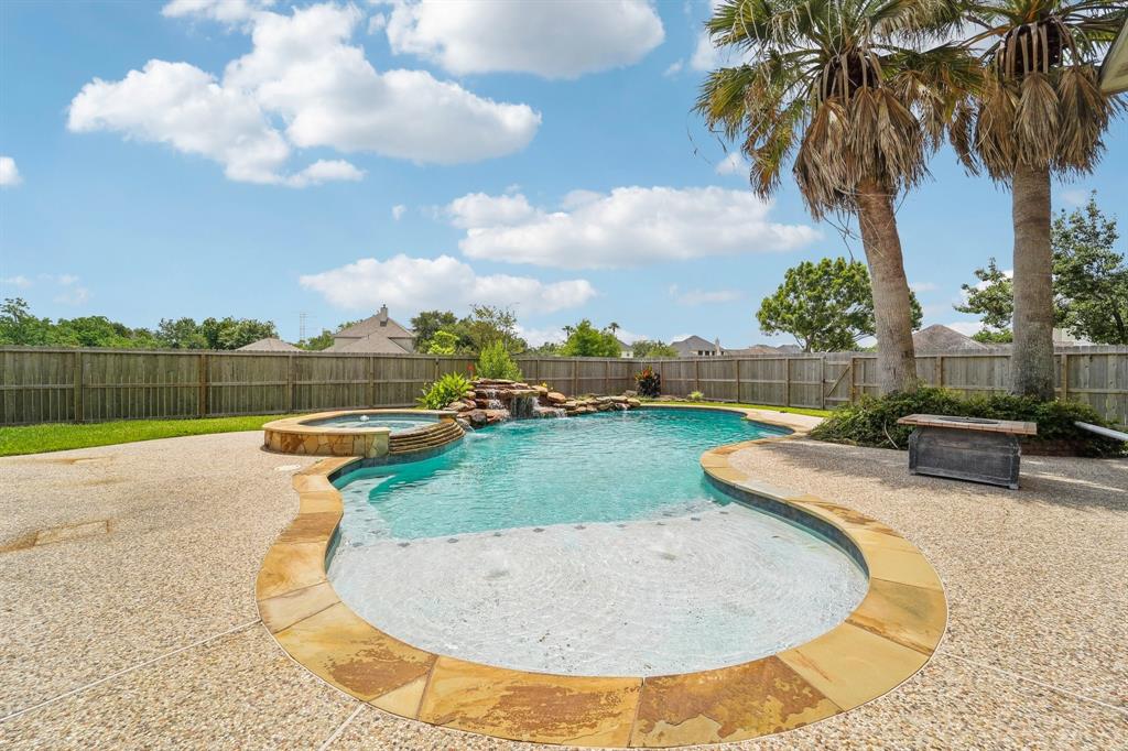 2422 Acadiana Lane