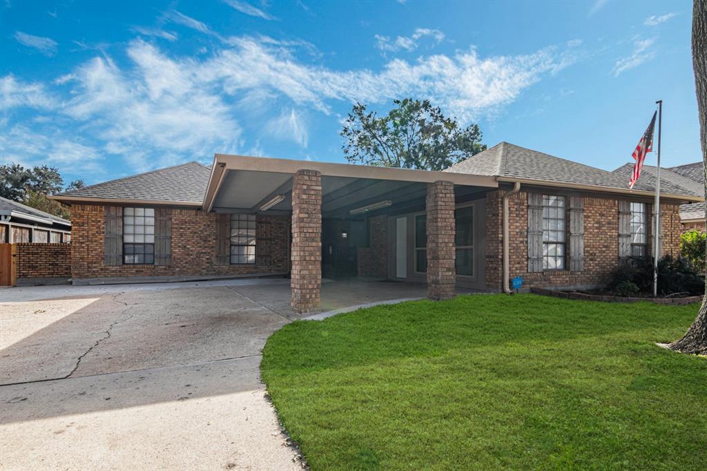 313 Yorkshire Court, Deer Park, Texas image 4