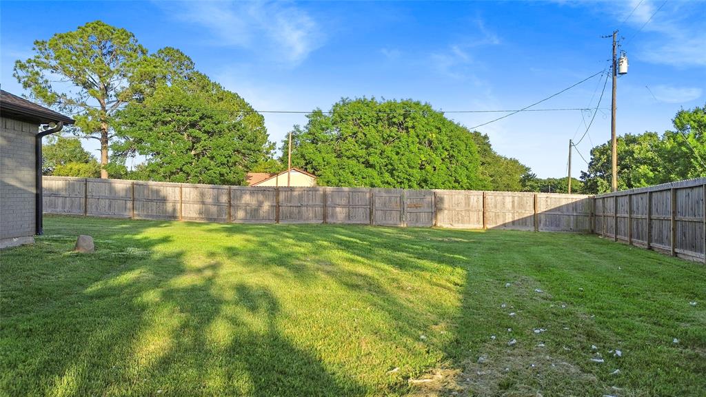 2980 Bluebonnet Boulevard, Brenham, Texas image 20