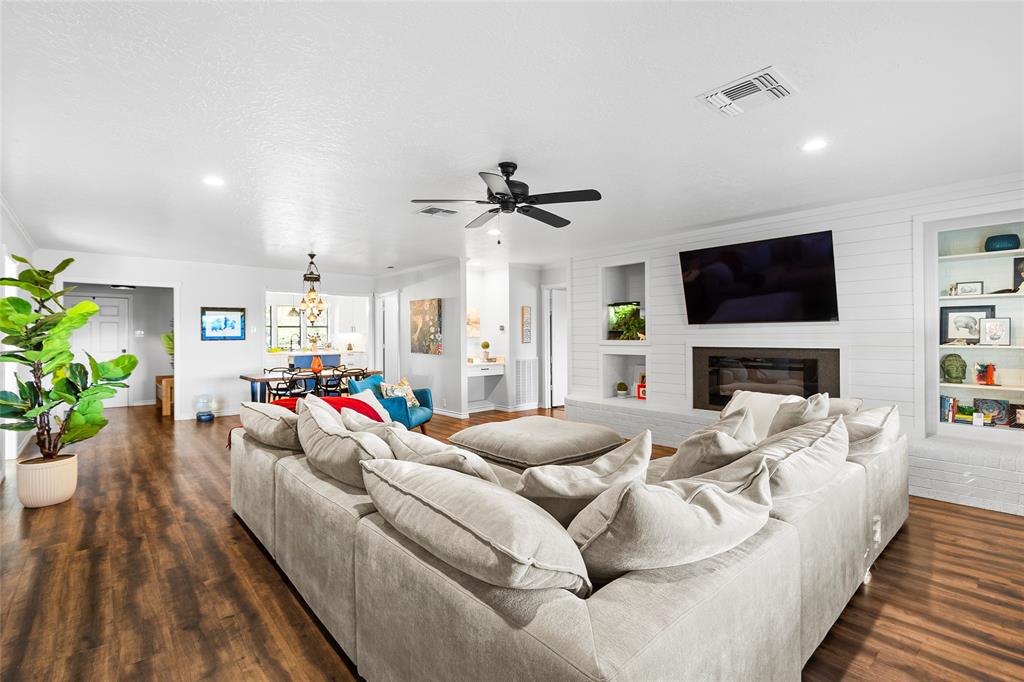 2980 Bluebonnet Boulevard, Brenham, Texas image 4