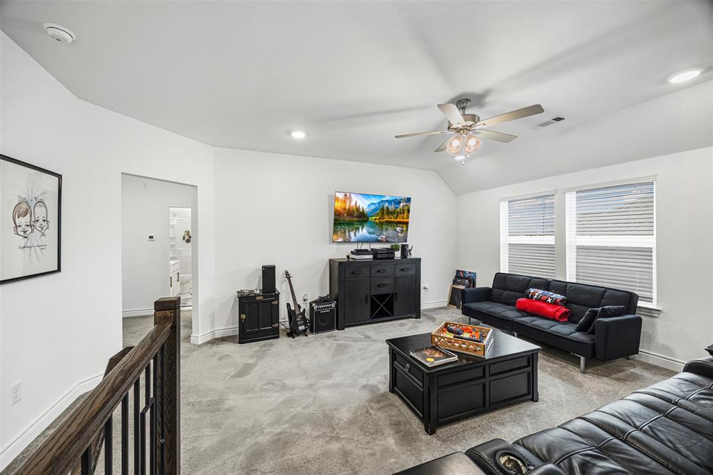 7126 Sparrow Valley Trail, Katy, Texas image 14