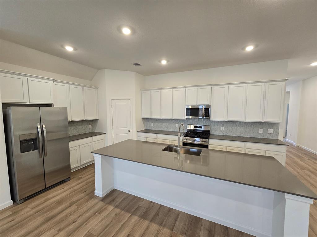 13310 Rosemary Drive, Texas City, Texas image 5
