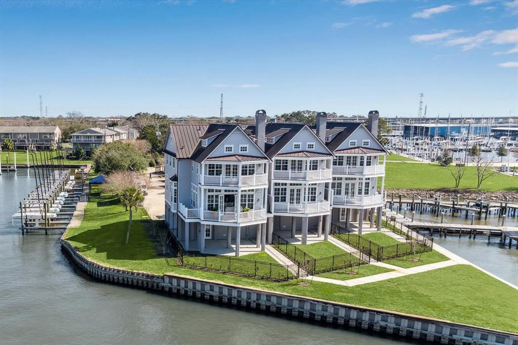 2451 Lakewood Pointe, Seabrook, Texas image 2