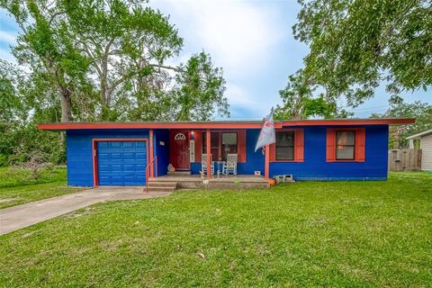 A home in Lake Jackson