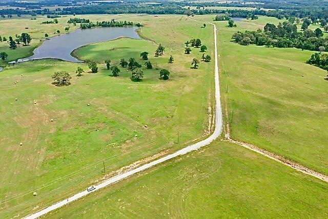 315 Clearlake Ln, Crockett, Texas image 10