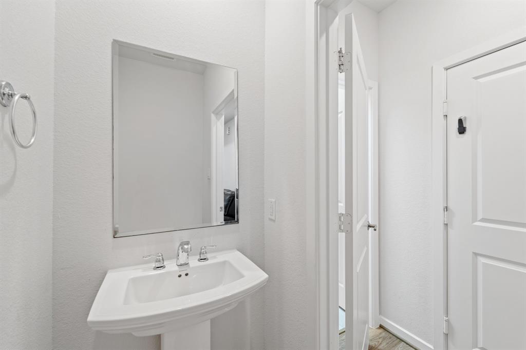 5411 Cavall Road, Missouri City, Texas image 32