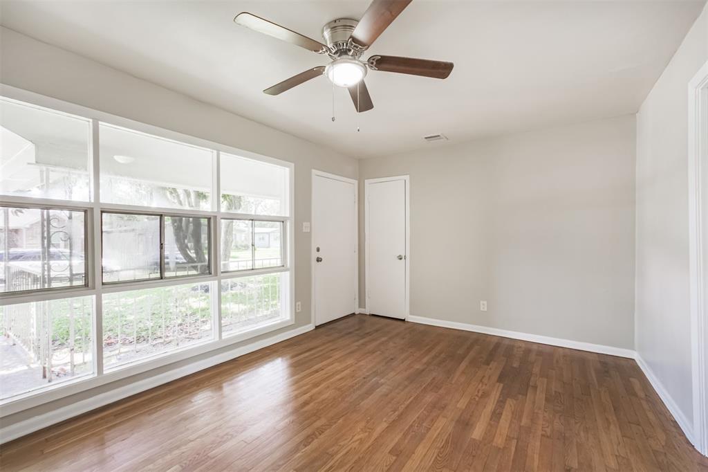 1306 Glencrest Drive