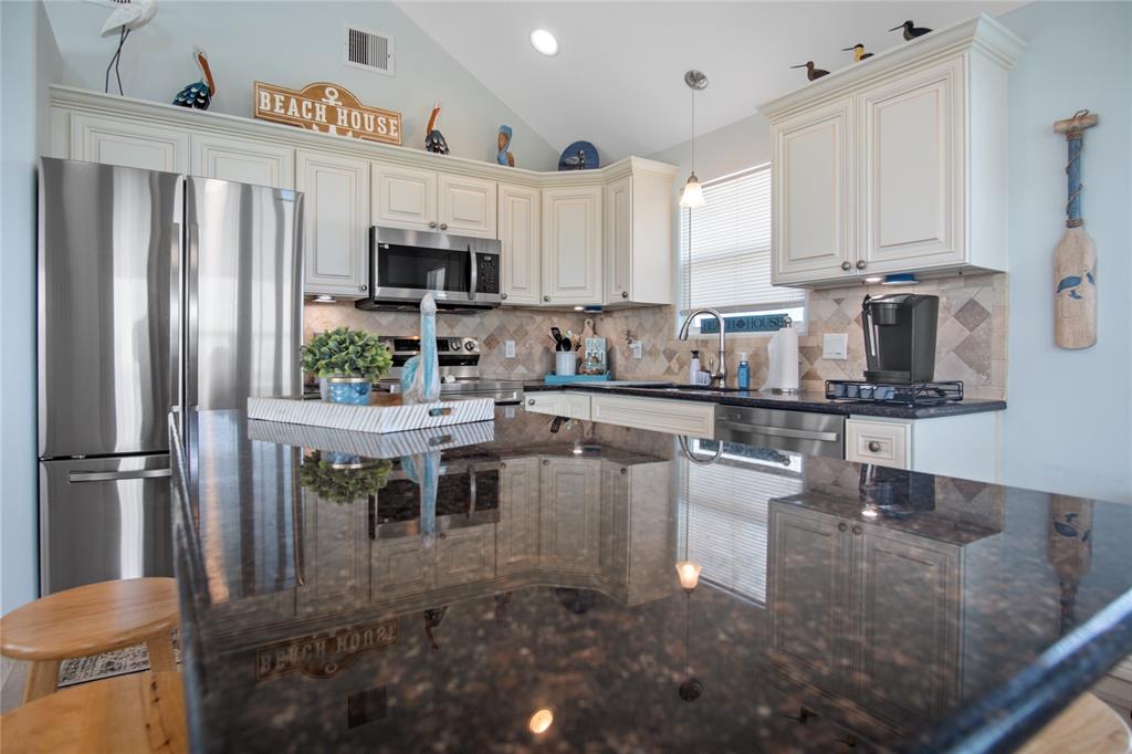 975 S Jack Road, Crystal Beach, Texas image 8
