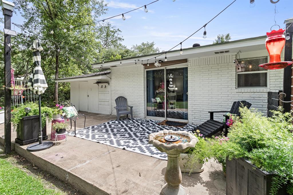 317 Pinewood Drive, Silsbee, Texas image 24