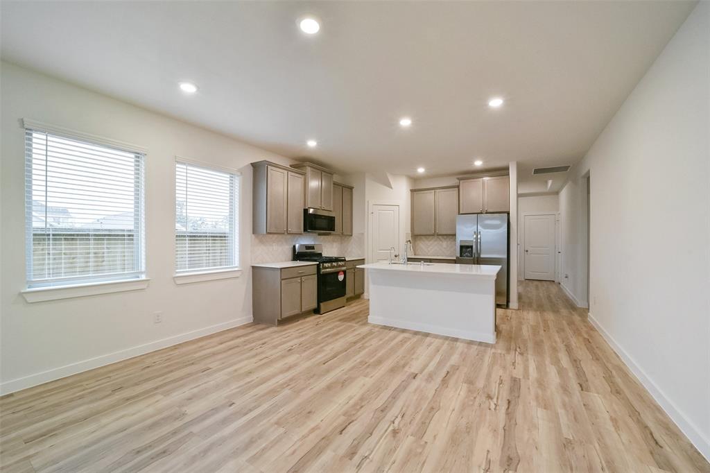 1642 Portia Lane, Conroe, Texas image 9