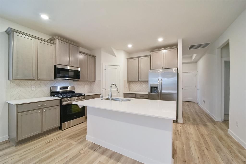 1642 Portia Lane, Conroe, Texas image 11