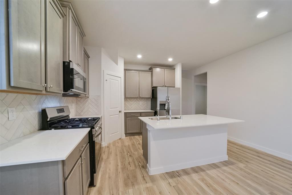 1642 Portia Lane, Conroe, Texas image 10