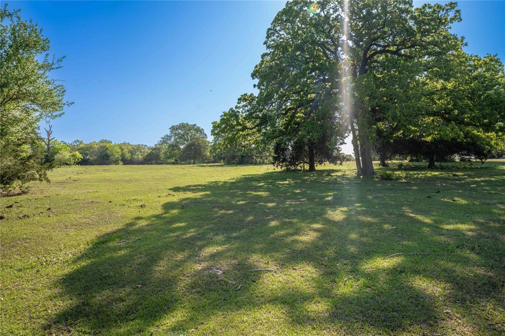 7122 Taplin Lane, Burton, Texas image 7