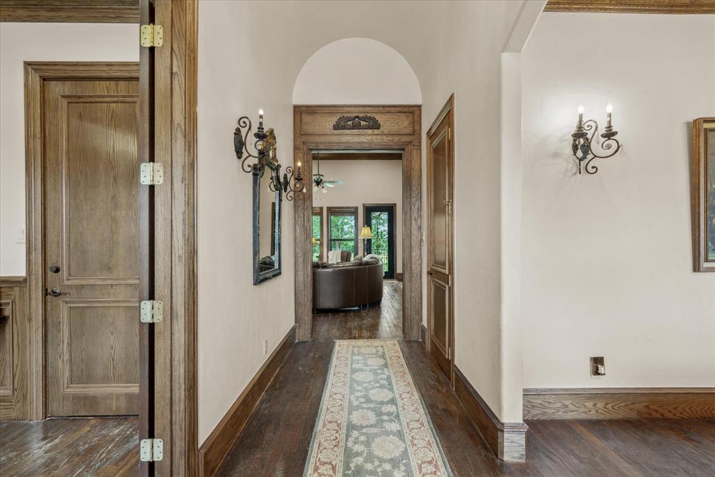 450 Private Road 5815