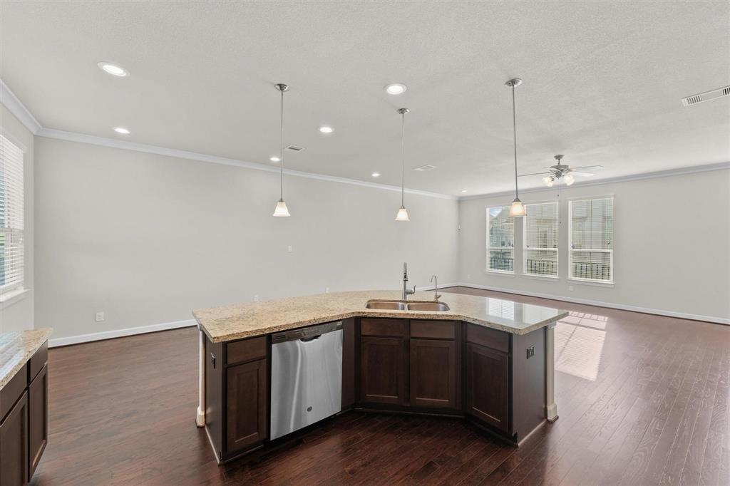 9611 Knights Station Drive, Houston, Texas image 12