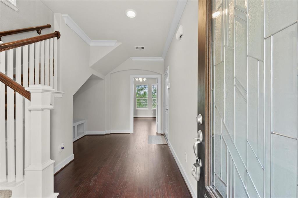 9611 Knights Station Drive, Houston, Texas image 4