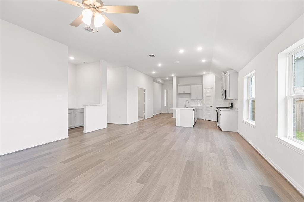 4924 Blue Pearl Lane, League City, Texas image 21
