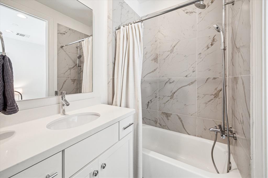 8764 Park Kolbe Lane, Houston, Texas image 17