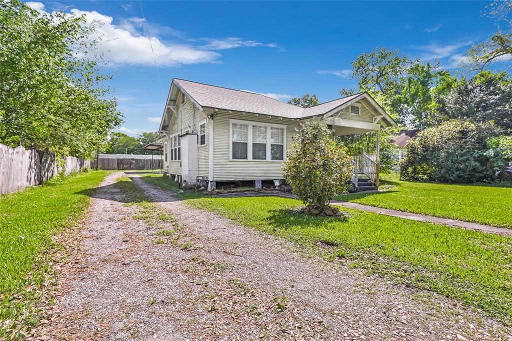 809 Coleman Street, Dayton, Texas image 3